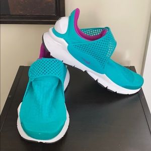 Nike Dart Sock Size 7